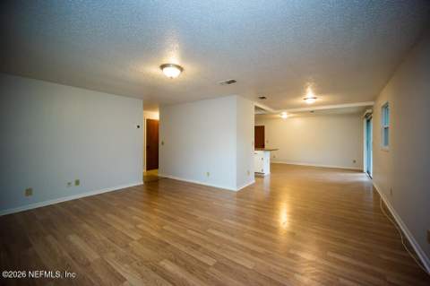 1068 Knoll Cove, Jacksonville FL - photo 11 of 33