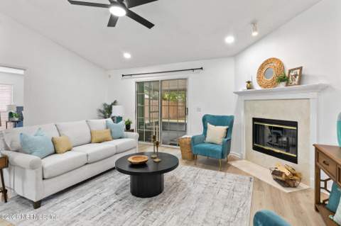 12619 Fish Hawk Lane, Jacksonville FL - photo 12 of 41
