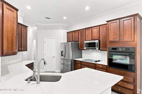 10125 Delpoint Lane, Jacksonville FL - photo 21 of 44