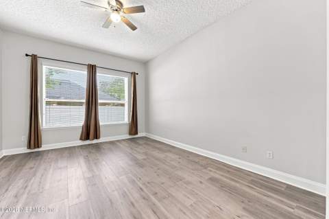 10125 Delpoint Lane, Jacksonville FL - photo 22 of 44