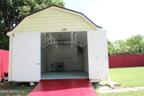 2515 Eastill Drive, Jacksonville FL - photo 14 of 41
