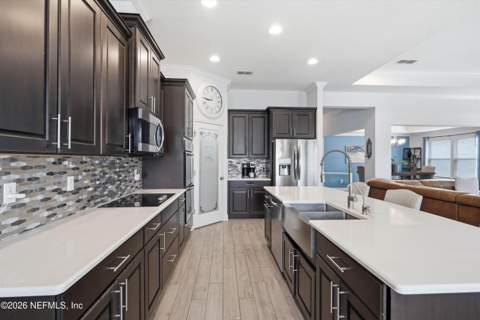 15638 Chir Pine Drive, Jacksonville FL - photo 13 of 52