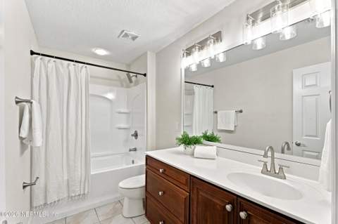 2472 Tanner Lake Court, Jacksonville FL - photo 23 of 43