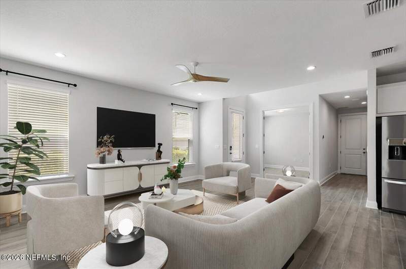 3 bedroom Townhouse at 11404 Newtonian Boulevard, Newton Townhomes, Jacksonville — photo 4
