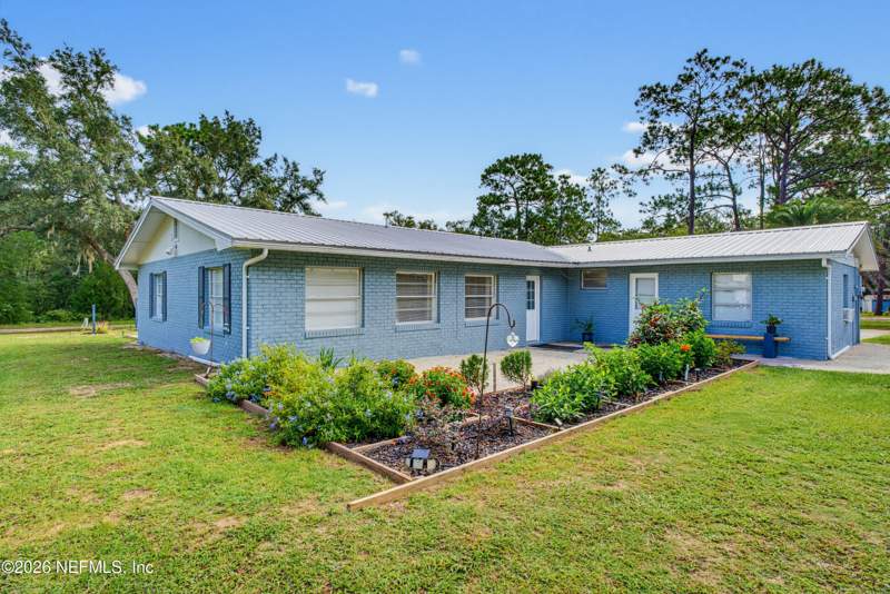 3 bedroom Single Family Residence at 125 Hart Lake Drive, Hart Lake, Interlachen — photo 5