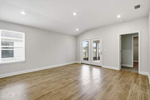 12975 Holsinger Boulevard, Jacksonville FL - photo 9 of 33