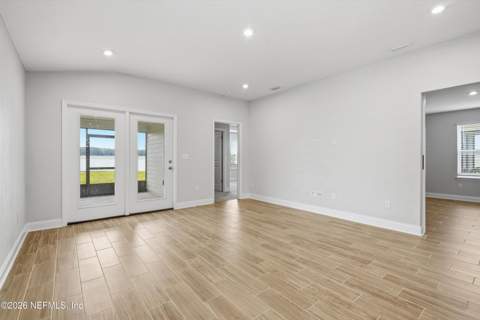 12975 Holsinger Boulevard, Jacksonville FL - photo 10 of 33