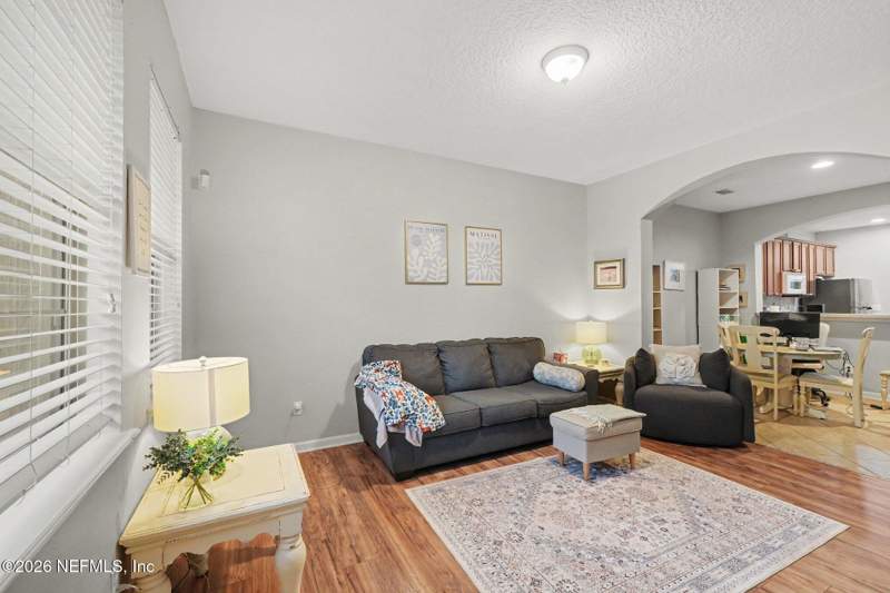 2 bedroom Townhouse at 6182 High Tide Boulevard, Sumerlin, Jacksonville — photo 3