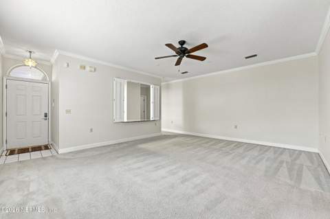 4550 Middleton Park Circle, Jacksonville FL - photo 12 of 39