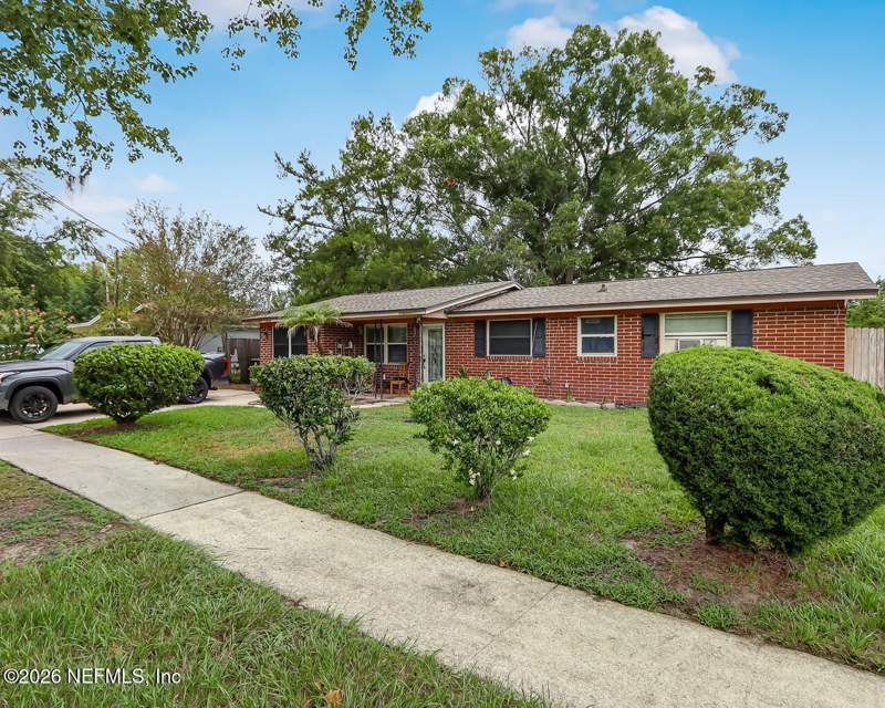 3 bedroom Single Family Residence at 7501 John F Kennedy Drive, Washington Lake Est, Jacksonville — photo 2