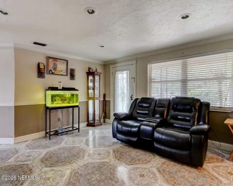 7501 John F Kennedy Drive, Jacksonville FL - photo 9 of 27
