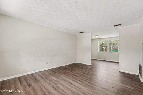 5568 Gilchrist Road, Jacksonville FL - photo 7 of 27