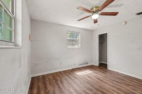 5568 Gilchrist Road, Jacksonville FL - photo 21 of 27