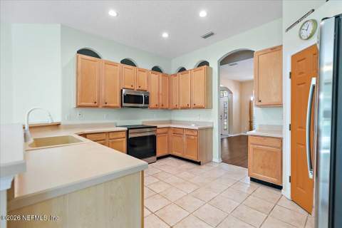 3042 Donato Drive, Jacksonville FL - photo 13 of 28