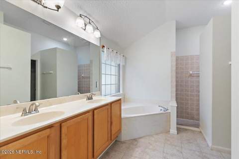 3042 Donato Drive, Jacksonville FL - photo 15 of 28