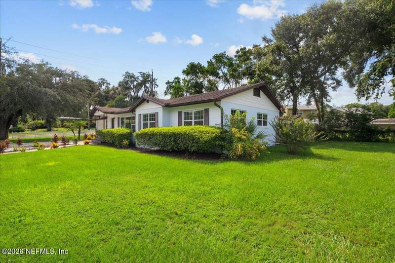 3 bedroom Single Family Residence at 2003 Laurel Street, Westhighlands A&b, Palatka — photo 2