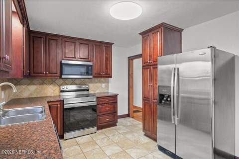 2003 Laurel Street, Palatka FL - photo 12 of 36