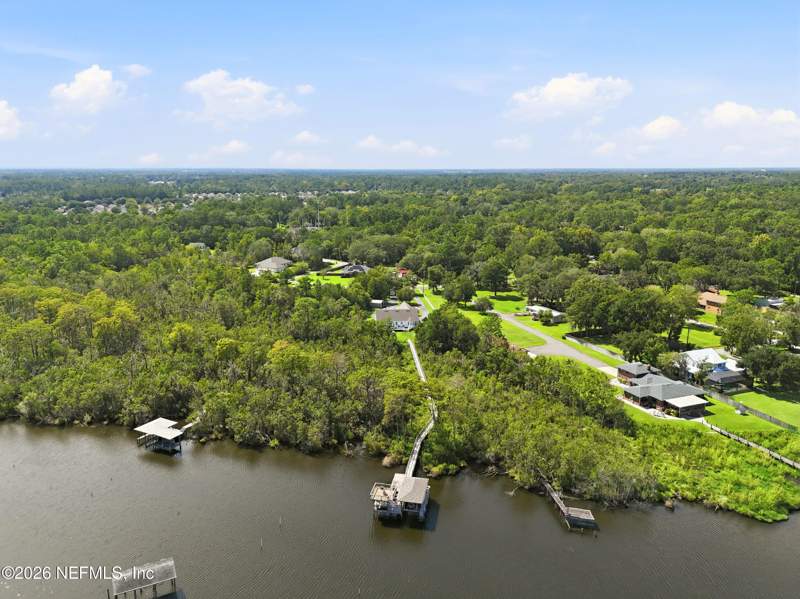 4 bedroom Single Family Residence at 1717 Landward Lane, Doctors Lake, Middleburg — photo 4