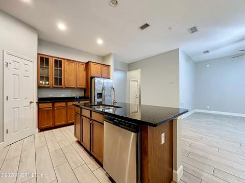 318 Candlebark Drive, Jacksonville FL - photo 14 of 42