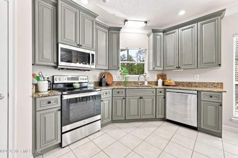 1843 Commodore Point Drive, Fleming Island FL - photo 19 of 73