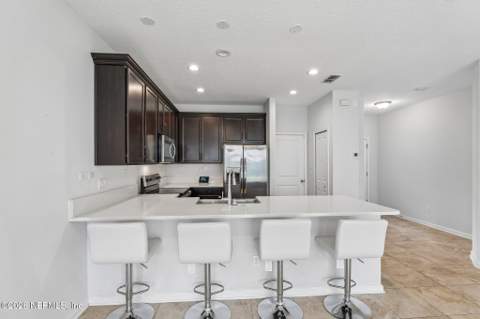 7158 Jareth Drive, Jacksonville FL - photo 13 of 36