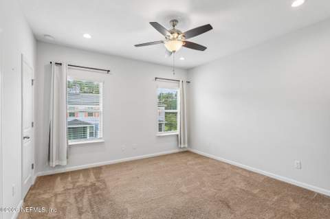 7158 Jareth Drive, Jacksonville FL - photo 16 of 36