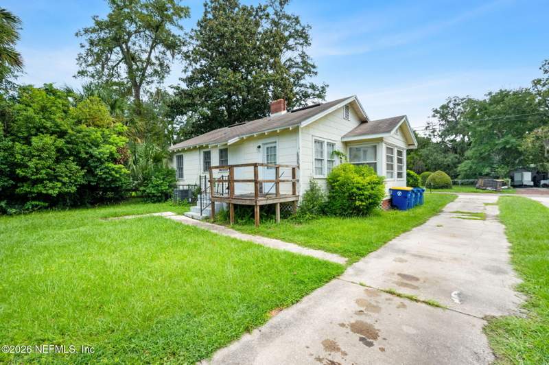 2 bedroom Single Family Residence at 8944 1st Avenue, Rio Vista, Jacksonville — photo 5