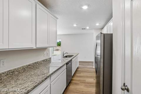 15931 Delicate Arch Avenue, Jacksonville FL - photo 12 of 41