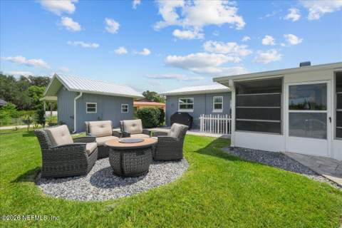 209 River Drive, East Palatka FL - photo 10 of 35