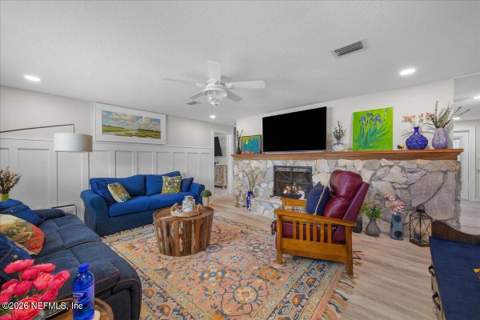 209 River Drive, East Palatka FL - photo 13 of 35