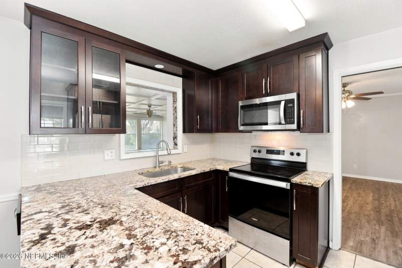 3 bedroom Single Family Residence at 6418 Bayfield Drive, Ft Caroline Club, Jacksonville — photo 5