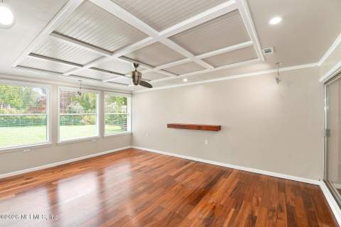6418 Bayfield Drive, Jacksonville FL - photo 9 of 21