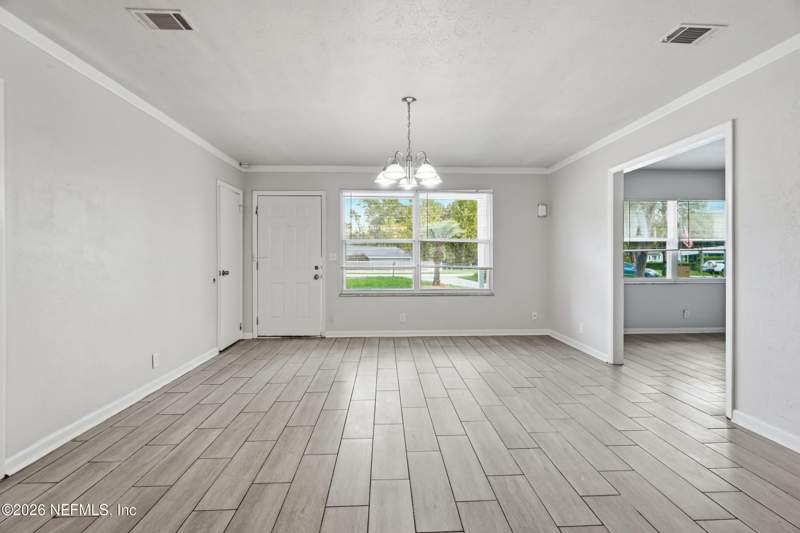 5 bedroom Single Family Residence at 10505 Akers Drive, Queen Akers, Jacksonville — photo 3