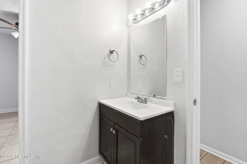 10505 Akers Drive, Jacksonville FL - photo 14 of 30