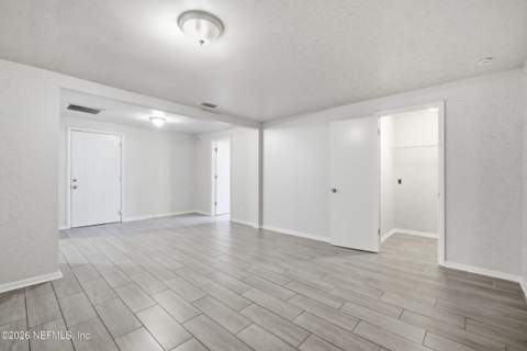 10505 Akers Drive, Jacksonville FL - photo 16 of 30