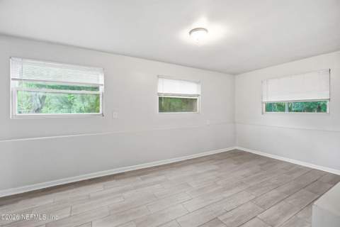 10505 Akers Drive, Jacksonville FL - photo 24 of 30