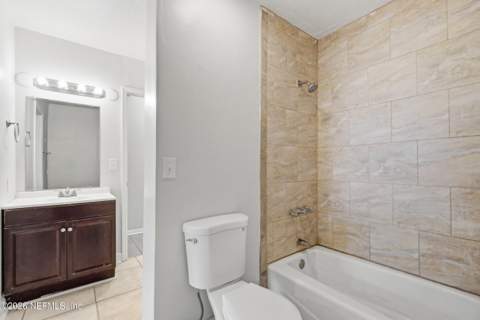 10505 Akers Drive, Jacksonville FL - photo 15 of 30