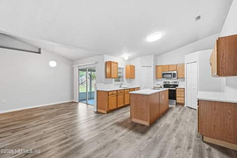 3227 Shadow Creek Road, Jacksonville FL - photo 6 of 25