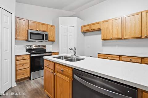 3227 Shadow Creek Road, Jacksonville FL - photo 7 of 25