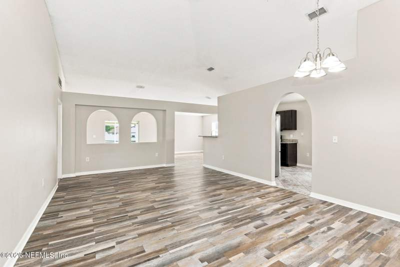 3 bedroom Single Family Residence at 7266 Nottinghamshire Drive, St James Place, Jacksonville — photo 5