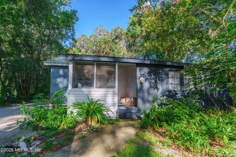 2 bedroom Single Family Residence at 210 Pine Avenue, Palm Ridge, Pomona Park — photo 4