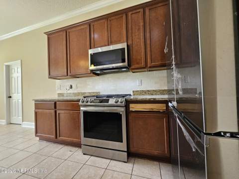 14414 Cherry Lake Drive, Jacksonville FL - photo 10 of 46