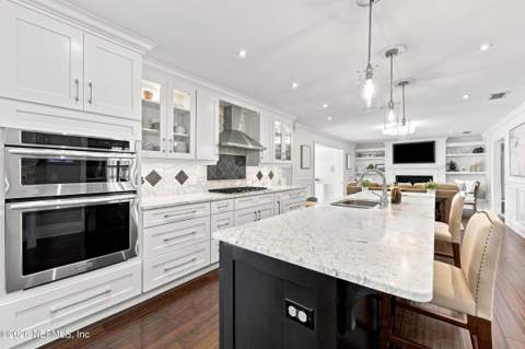4677 Long Bow Road, Jacksonville FL - photo 12 of 53