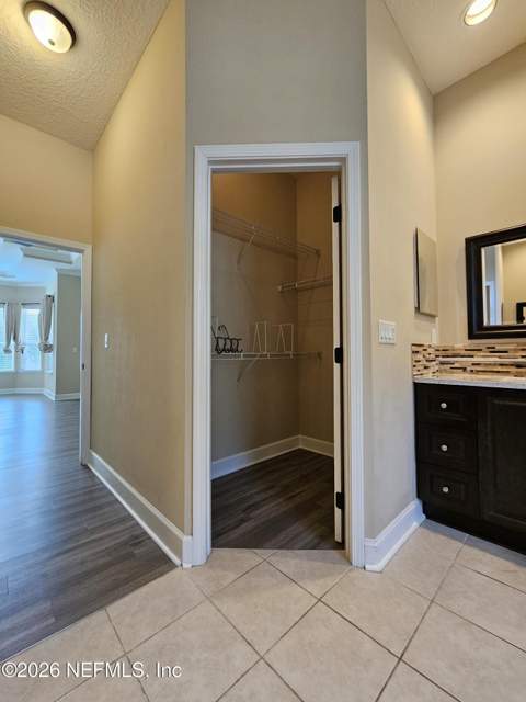 14414 Cherry Lake Drive, Jacksonville FL - photo 17 of 46