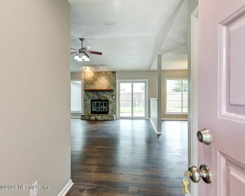3 bedroom Single Family Residence at 2445 Zagato Court, Middleburg, Middleburg — photo 4