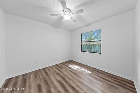 14228 Falcon Crest Drive, Jacksonville FL - photo 19 of 31
