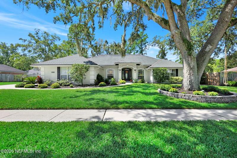 5 bedroom Single Family Residence at 1875 Plantation Oaks Drive, Plantation South, Jacksonville — photo 2