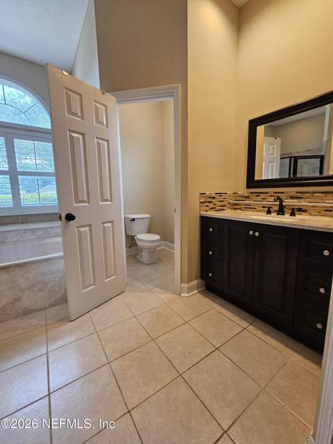 14414 Cherry Lake Drive, Jacksonville FL - photo 19 of 46
