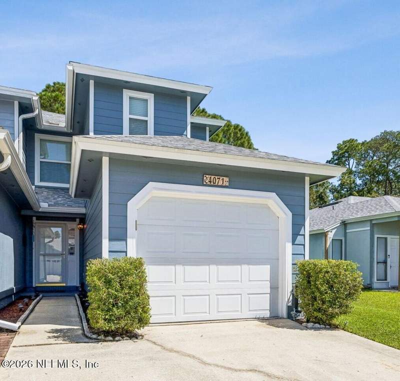 2 bedroom Townhouse at 4071 Laurelwood Drive, Cypress Hammock, Jacksonville — photo 3