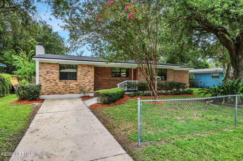4 bedroom Single Family Residence at 4405 Rainer Road, Cedar Hills Estates, Jacksonville — photo 2